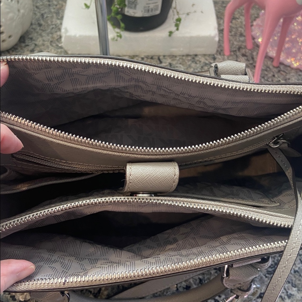 Michael Kors Sutton Saffiano Leather Satchel/Crossbody - Picture 5 of 17